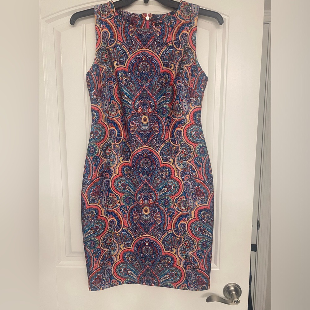 NWOT TOMMY HILFIGER PAISLEY-PRINT SCUBA SHEATH DRESS size 8 style aoss3z2a